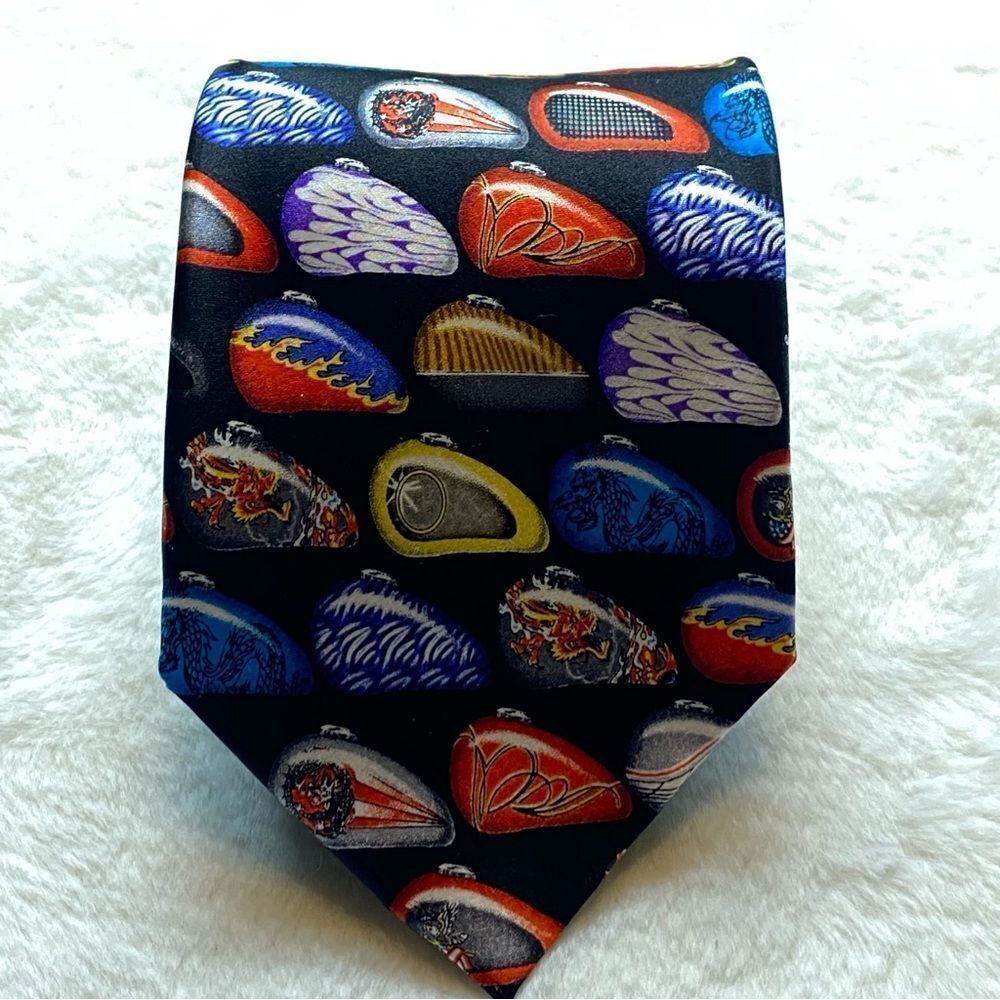 Museum Artifacts Retro Series Cycle Tanks Tie